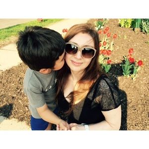 Meet your Posher, Monica